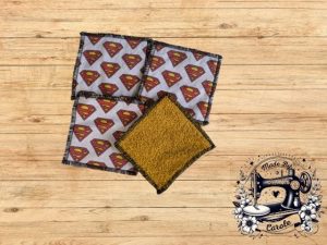 4-lingettes-carres-superman 4 lingettes carrés
