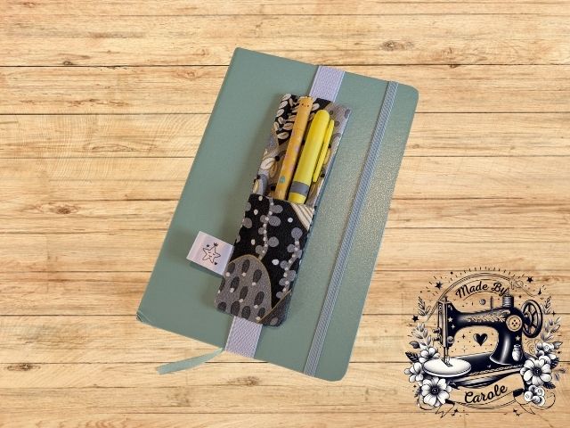 marque-page-elastique-porte-crayon-noir-dore-fleur Marque page élastiqué porte-crayon